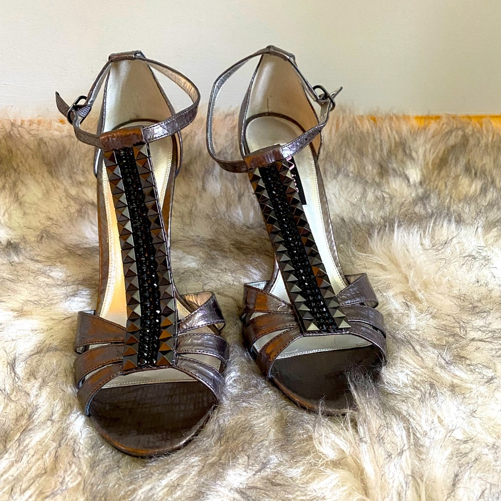 New Nina special occasion dress silver gray heels 9